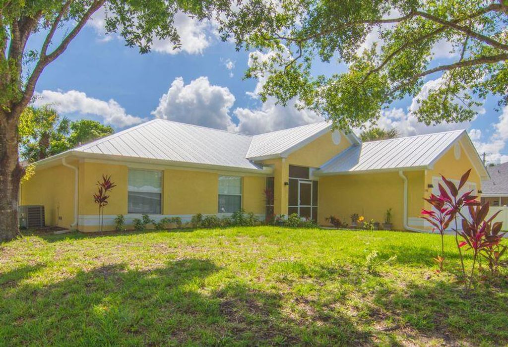 Photo of 1590 Polynesian Lane, Sebastian, FL 32958 (MLS # R11111871)