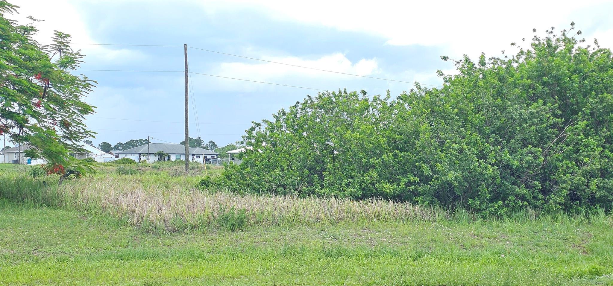 PORT LABELLE UNIT 8 - Land