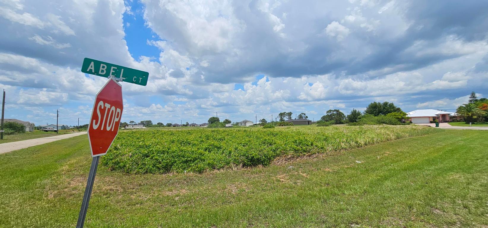 PORT LABELLE UNIT 8 - Land