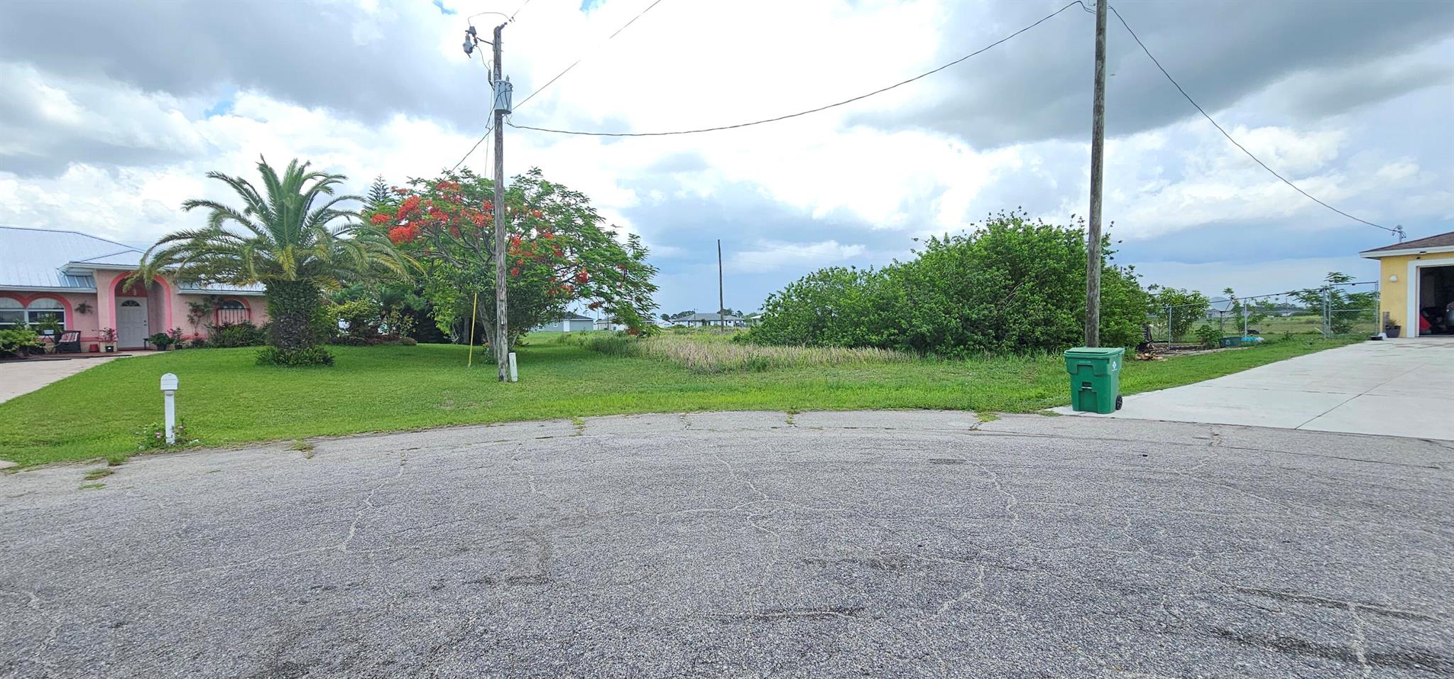 PORT LABELLE UNIT 8 - Land