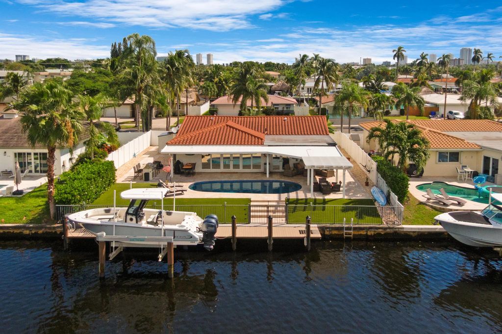 Photo of 291 SE 5th Avenue, Pompano Beach, FL 33060 (MLS # R11134699)