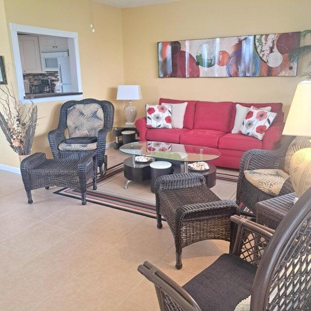 NORWICH CONDO - Residential Lease