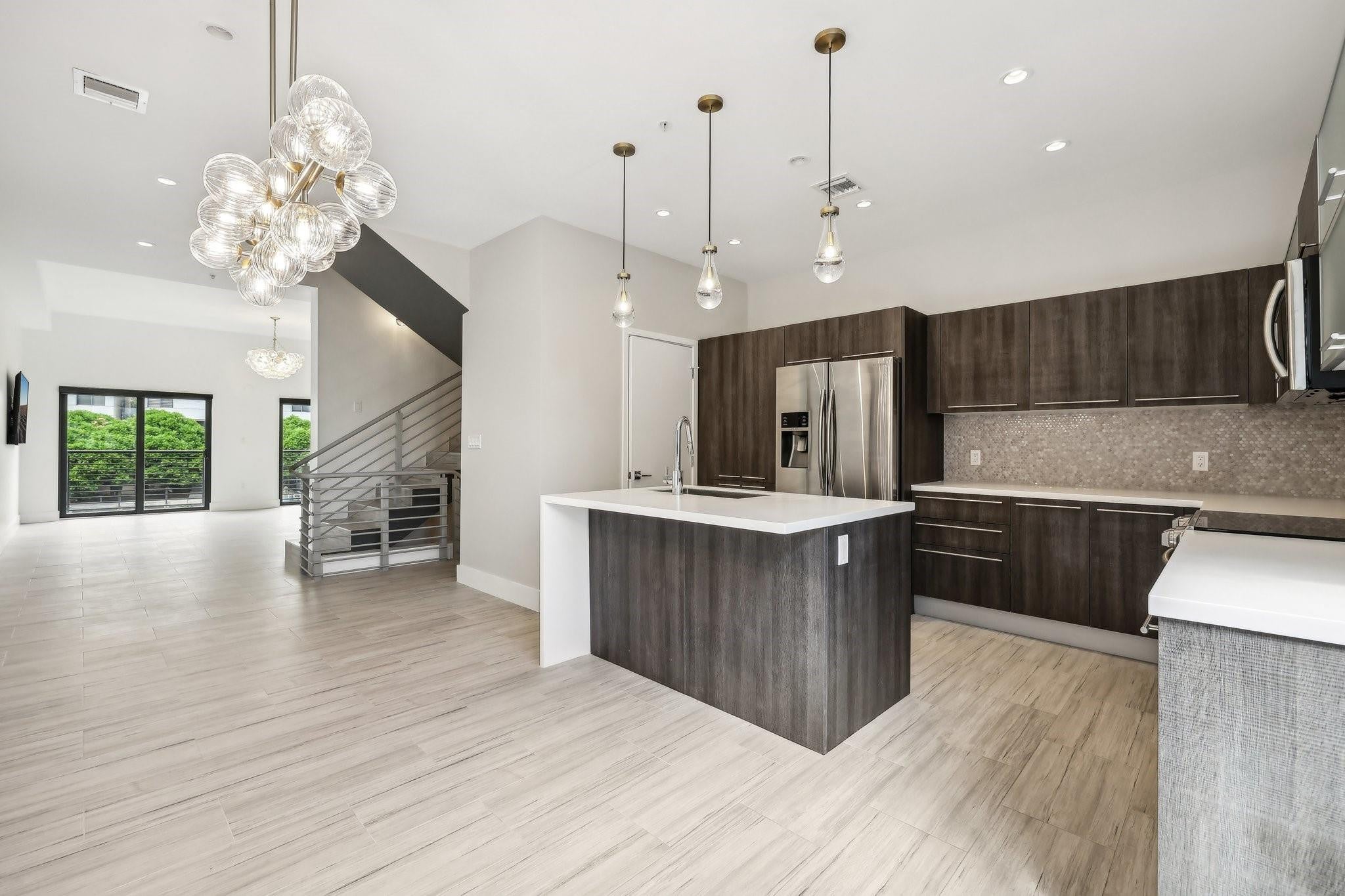 161 SE 1ST Circle 161
