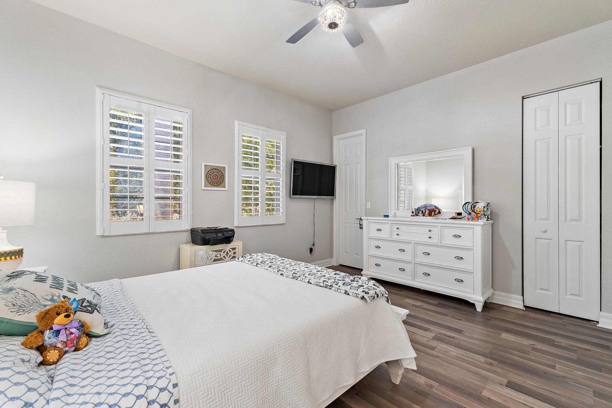 CANTERBURY PLACE - Residential