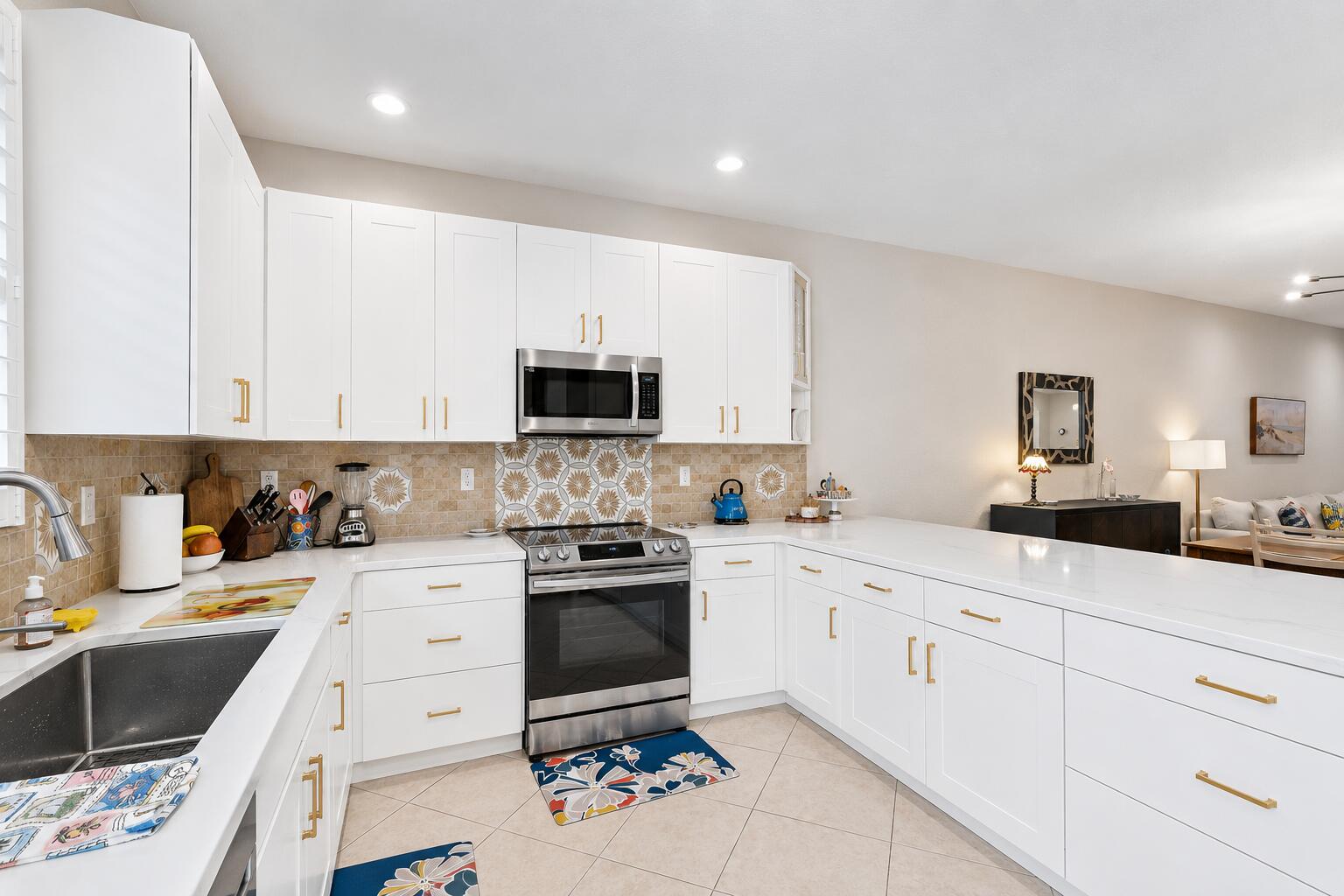CANTERBURY PLACE - Residential