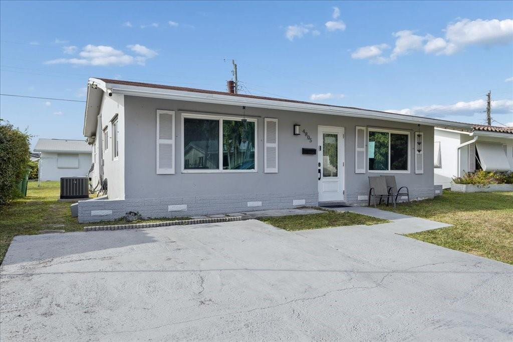 4805 NW 25th Terrace
