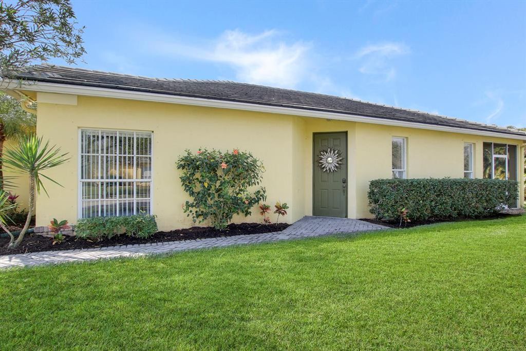 Photo of 9970 SW Eastbrook Circle, Port St Lucie, FL 34987 (MLS # R10871461)