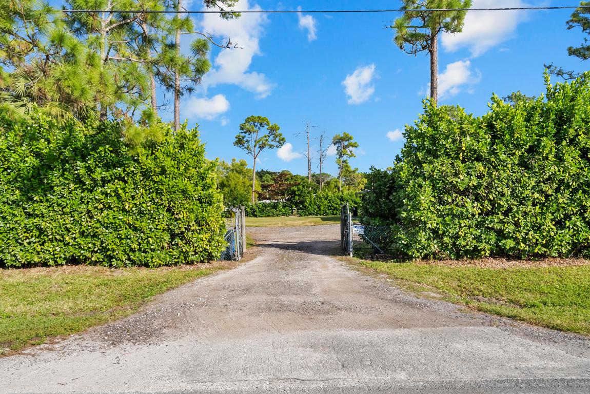 Loxahatchee - Residential