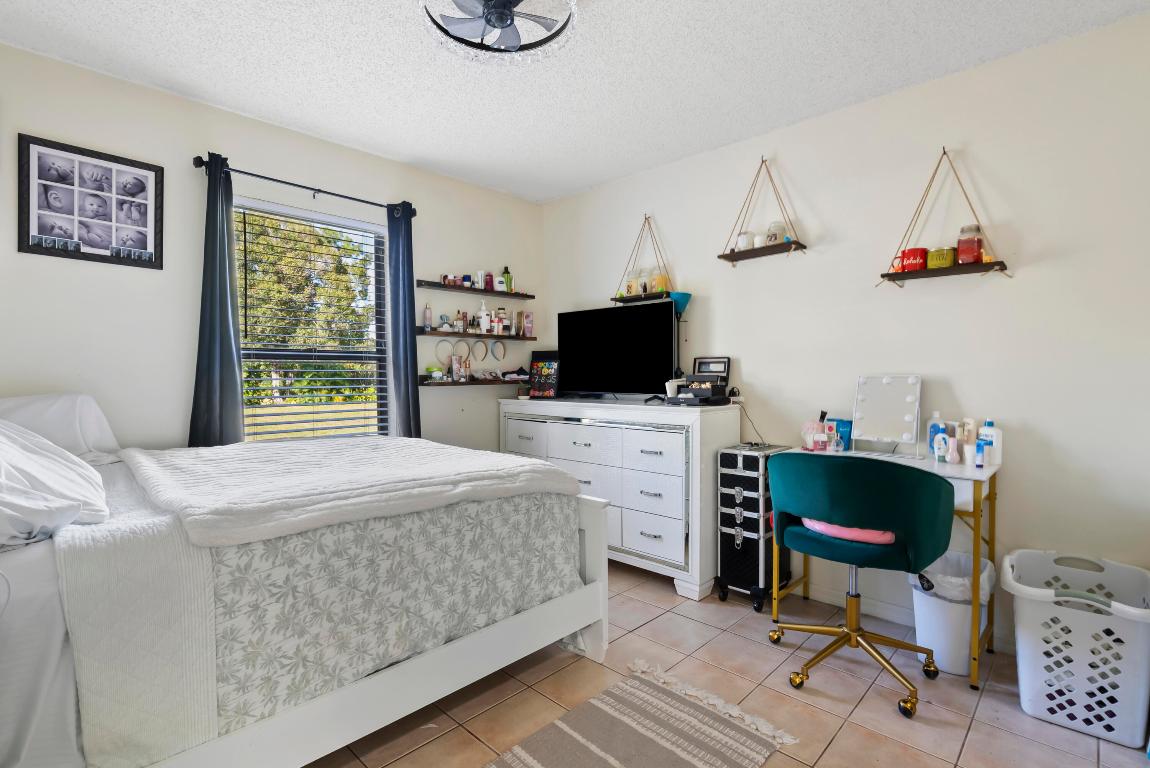 Loxahatchee - Residential