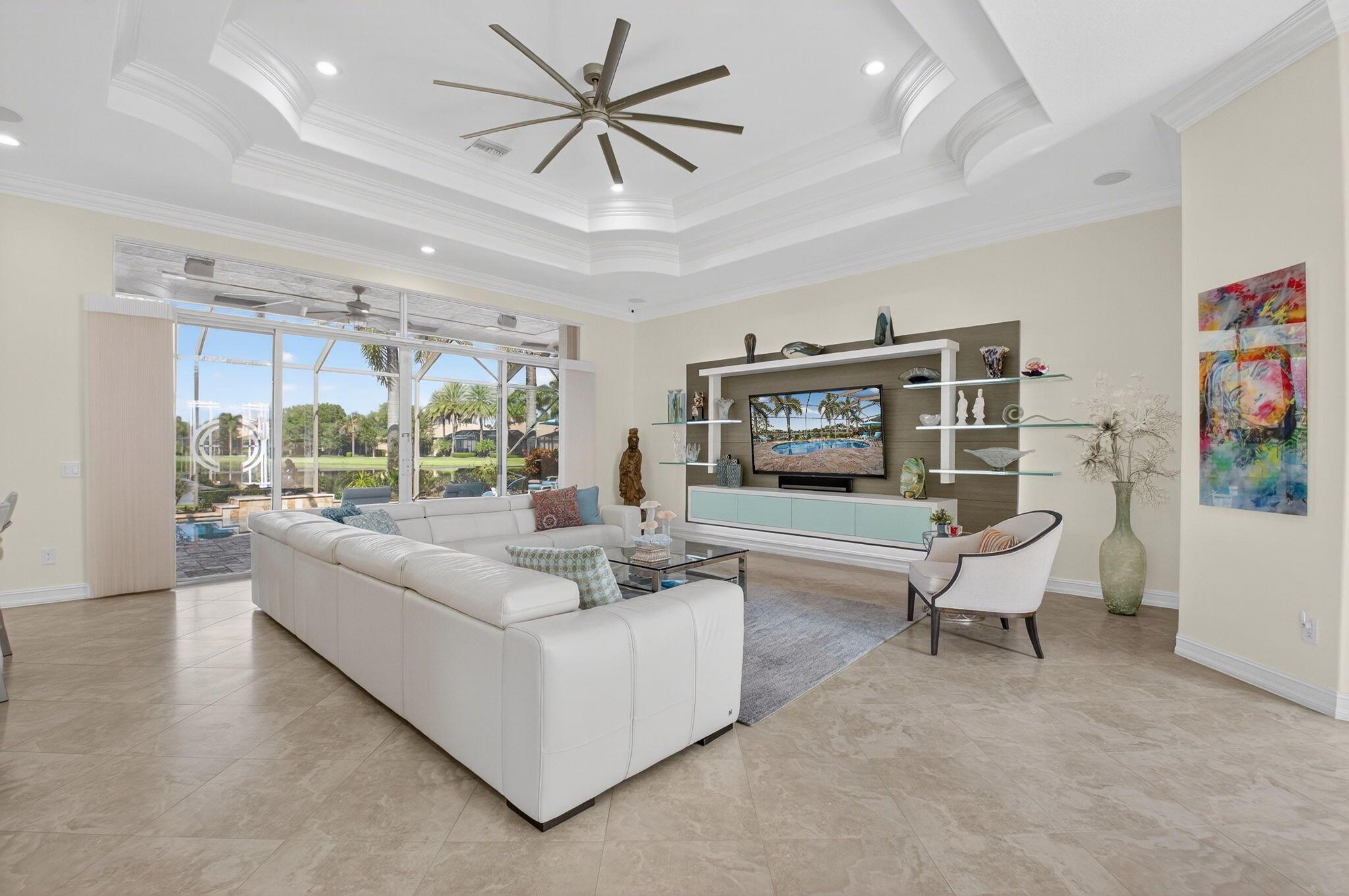 VALENCIA RESERVE - Residential