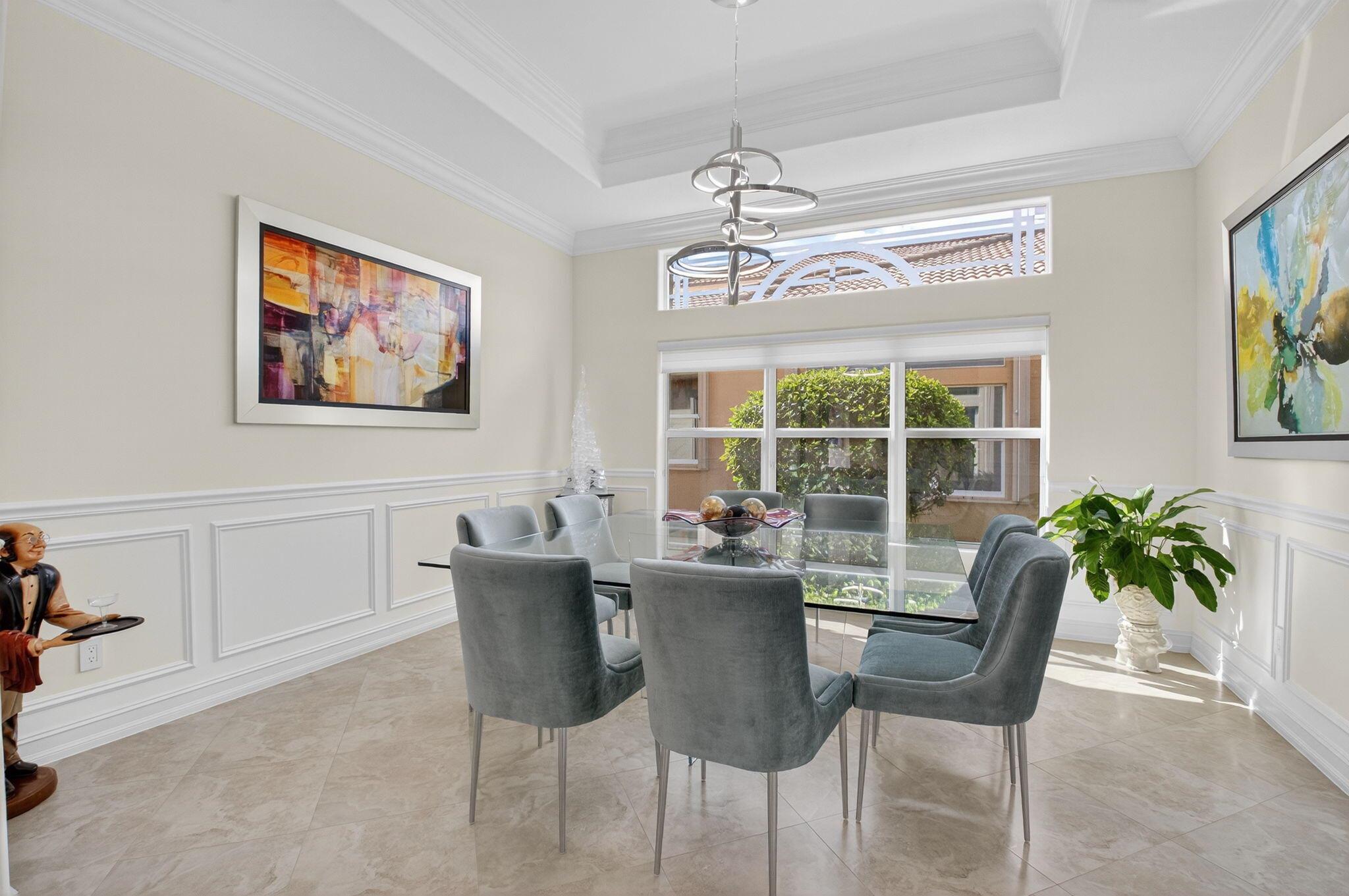 VALENCIA RESERVE - Residential