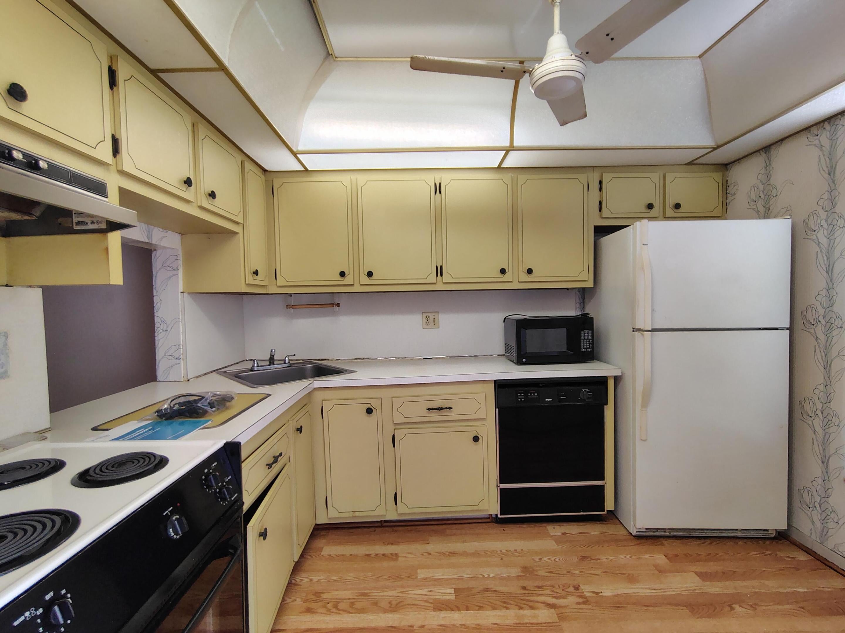6050 NW 64th Avenue 102