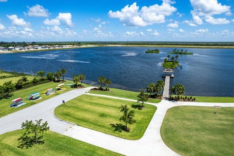 A home in Loxahatchee