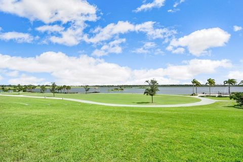 A home in Loxahatchee