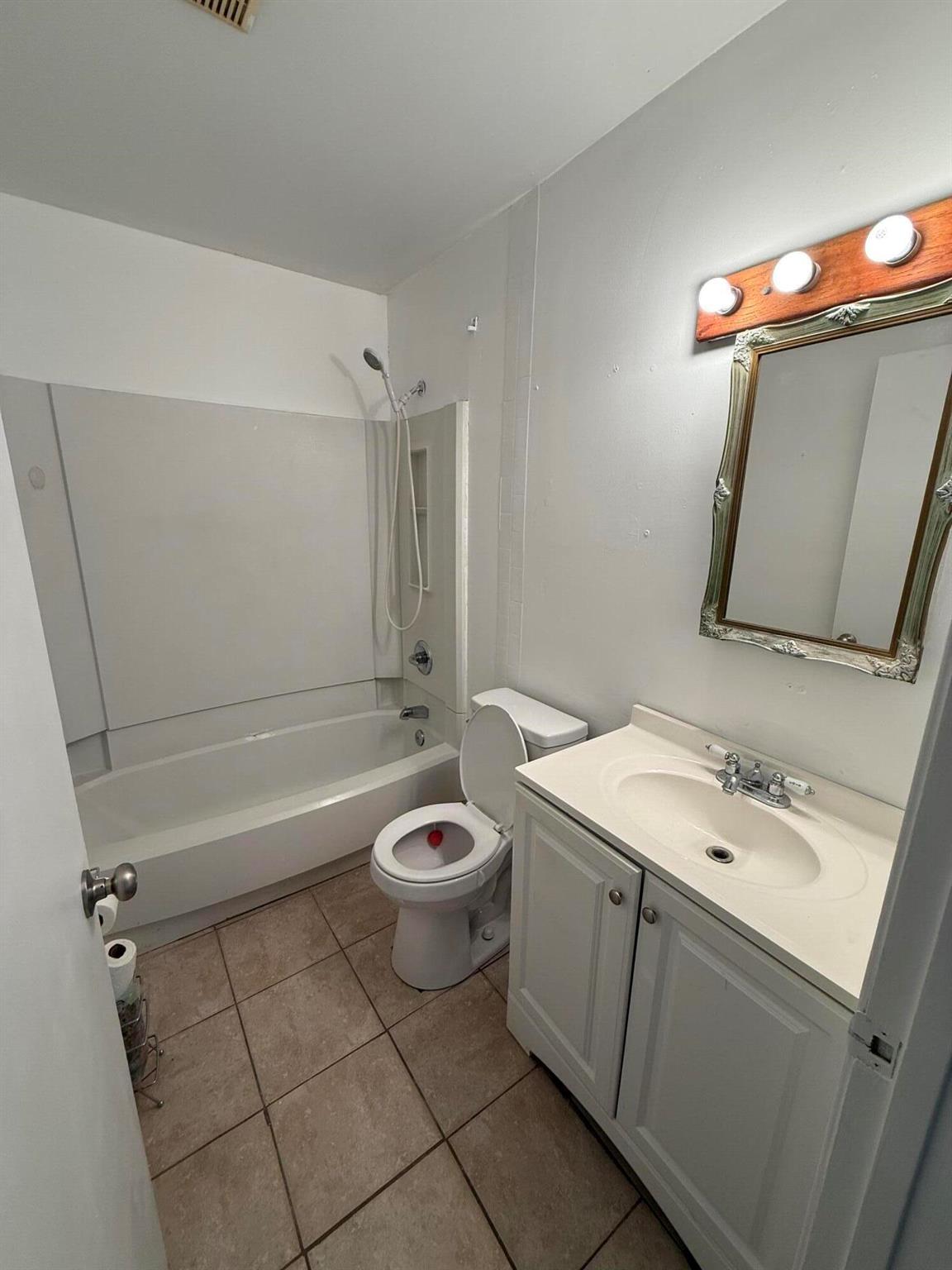 COUNTERPOINT ESTATES 8 - Residential