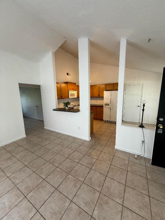 COUNTERPOINT ESTATES 8 - Residential