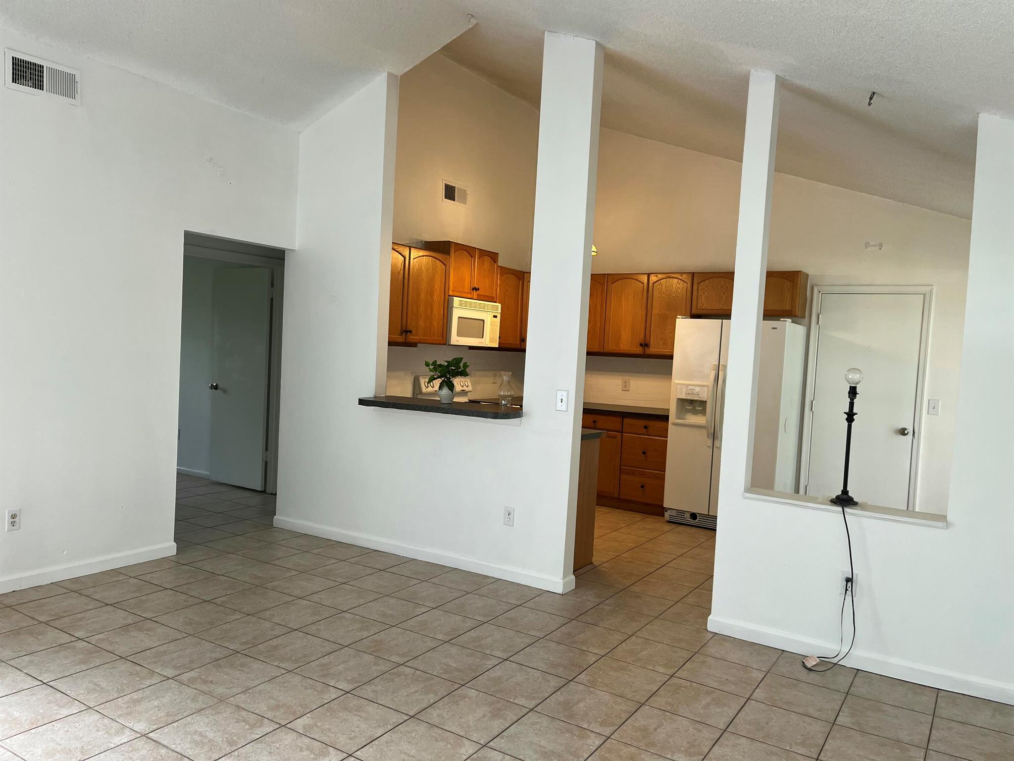 COUNTERPOINT ESTATES 8 - Residential