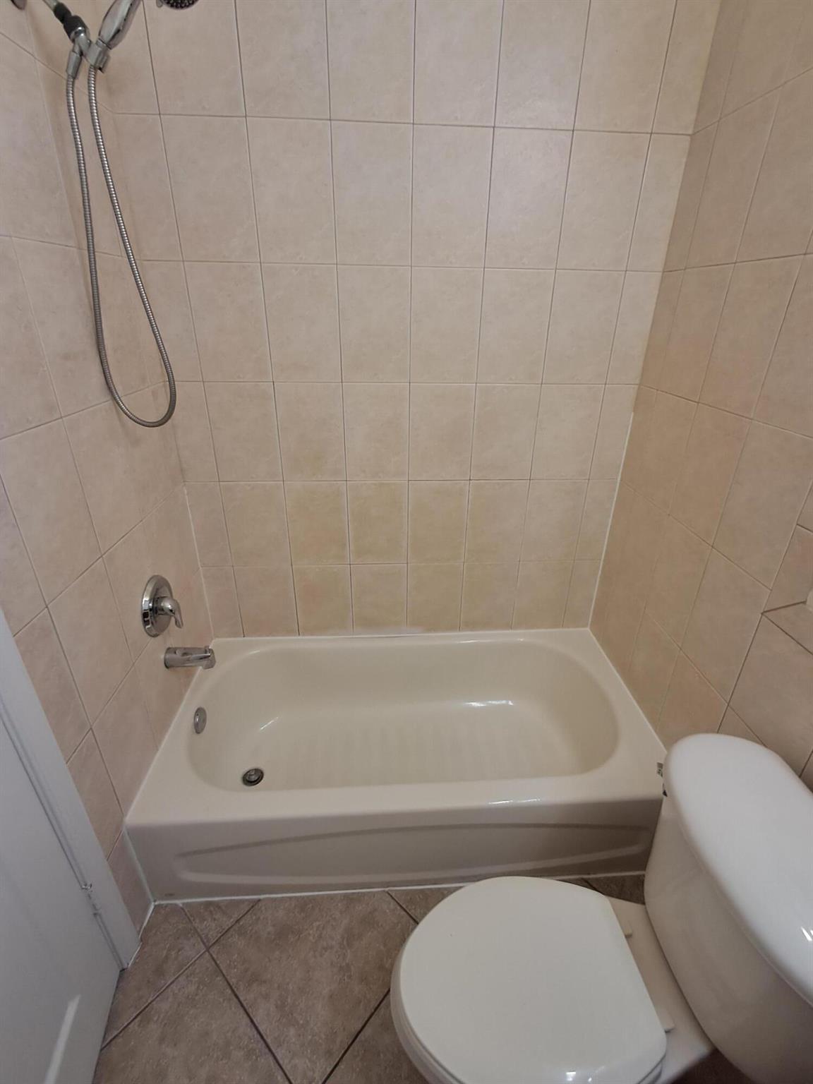 KENWOOD - Residential Lease
