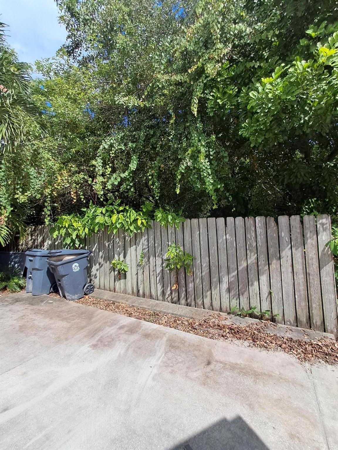 KENWOOD - Residential Lease