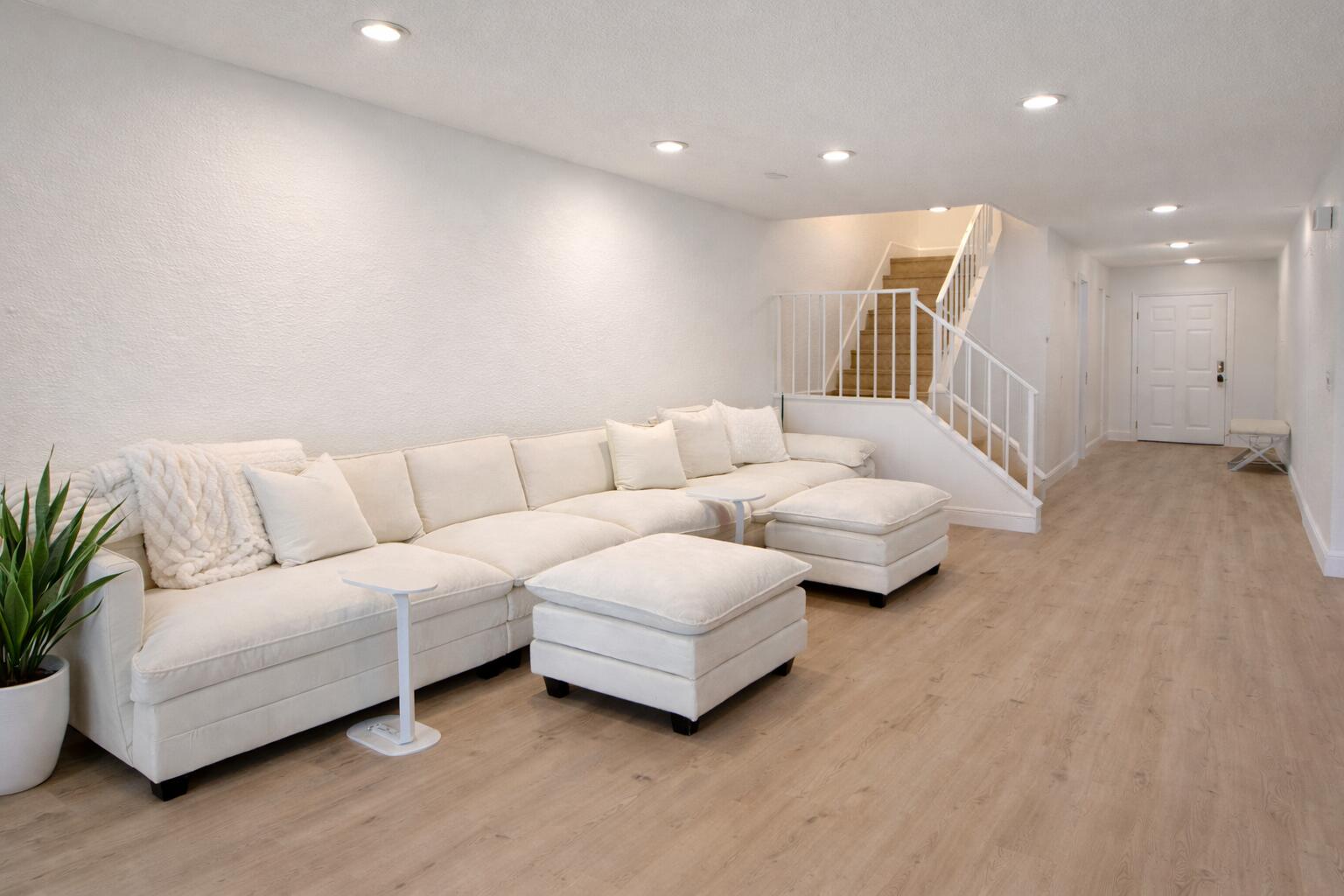 WESTGATE AT HUNTERS RUN CONDO - Residential