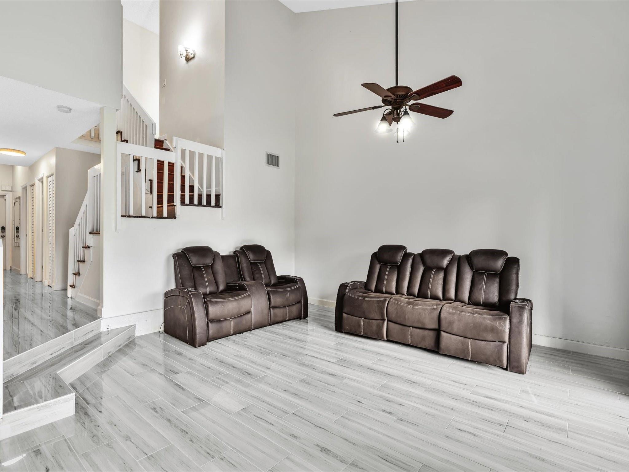 Pine Island Lakes - Residential