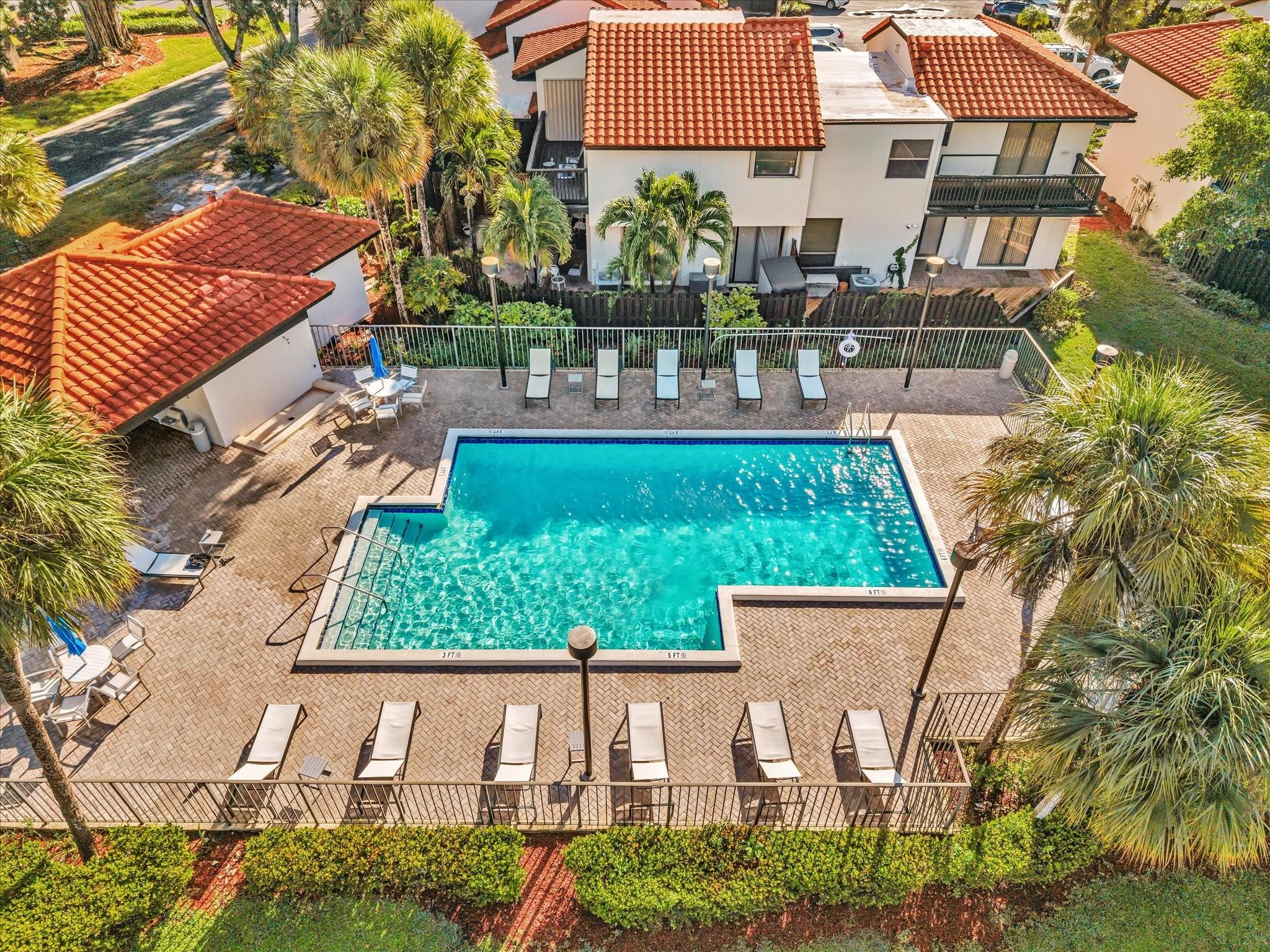 Pine Island Lakes - Residential