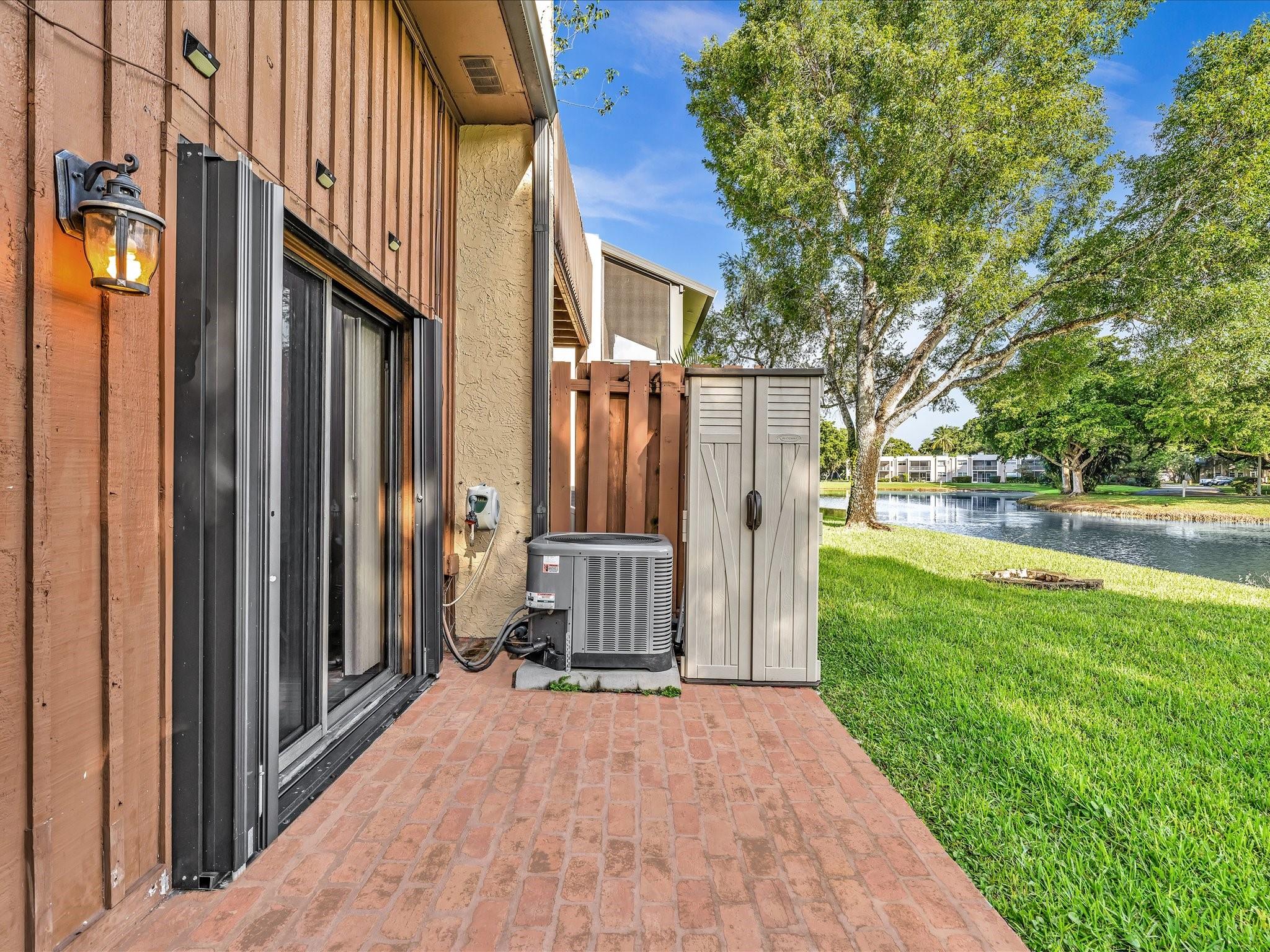 Pine Island Lakes - Residential