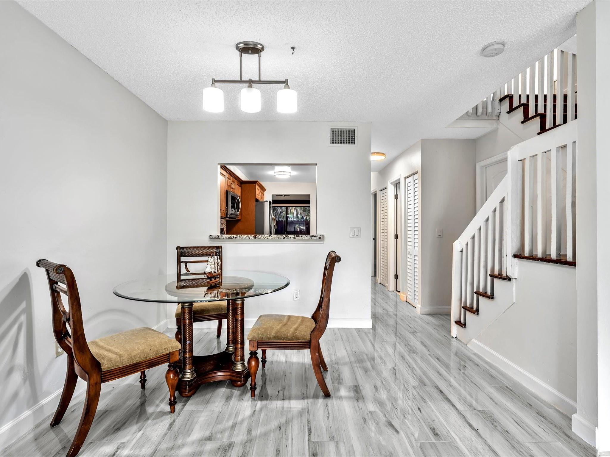 Pine Island Lakes - Residential