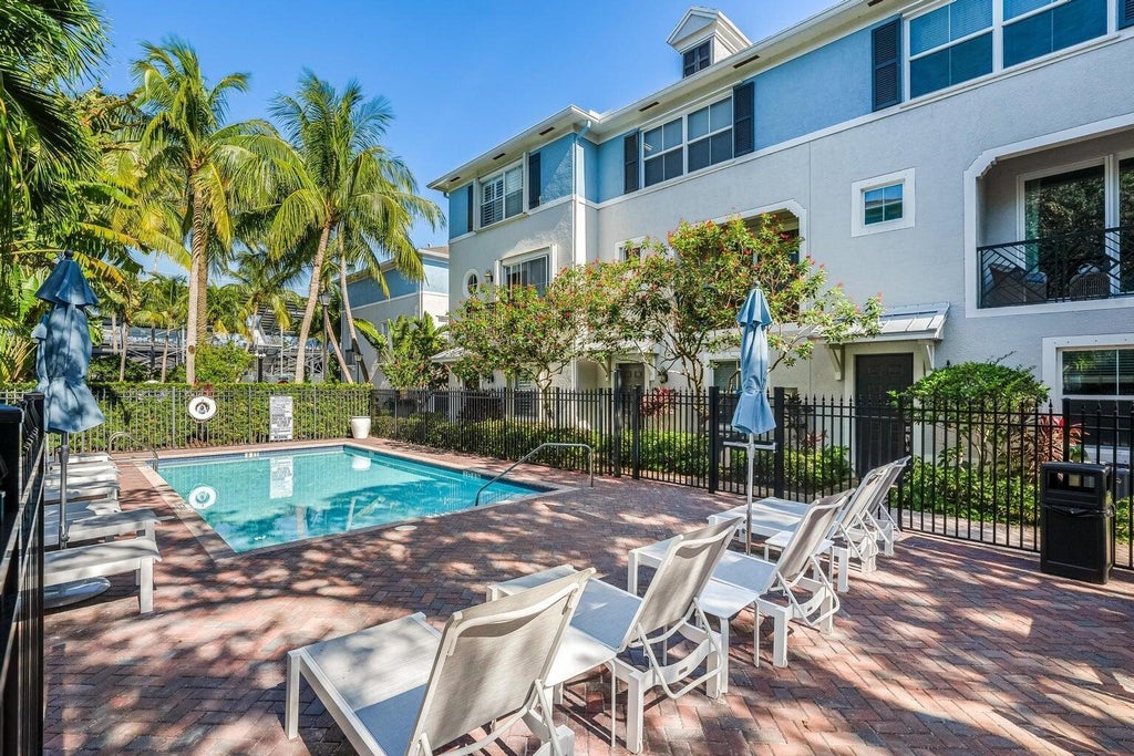 Photo of 75 ATLANTIC GROVE Way, Delray Beach, FL 33444 (MLS # B26082200)