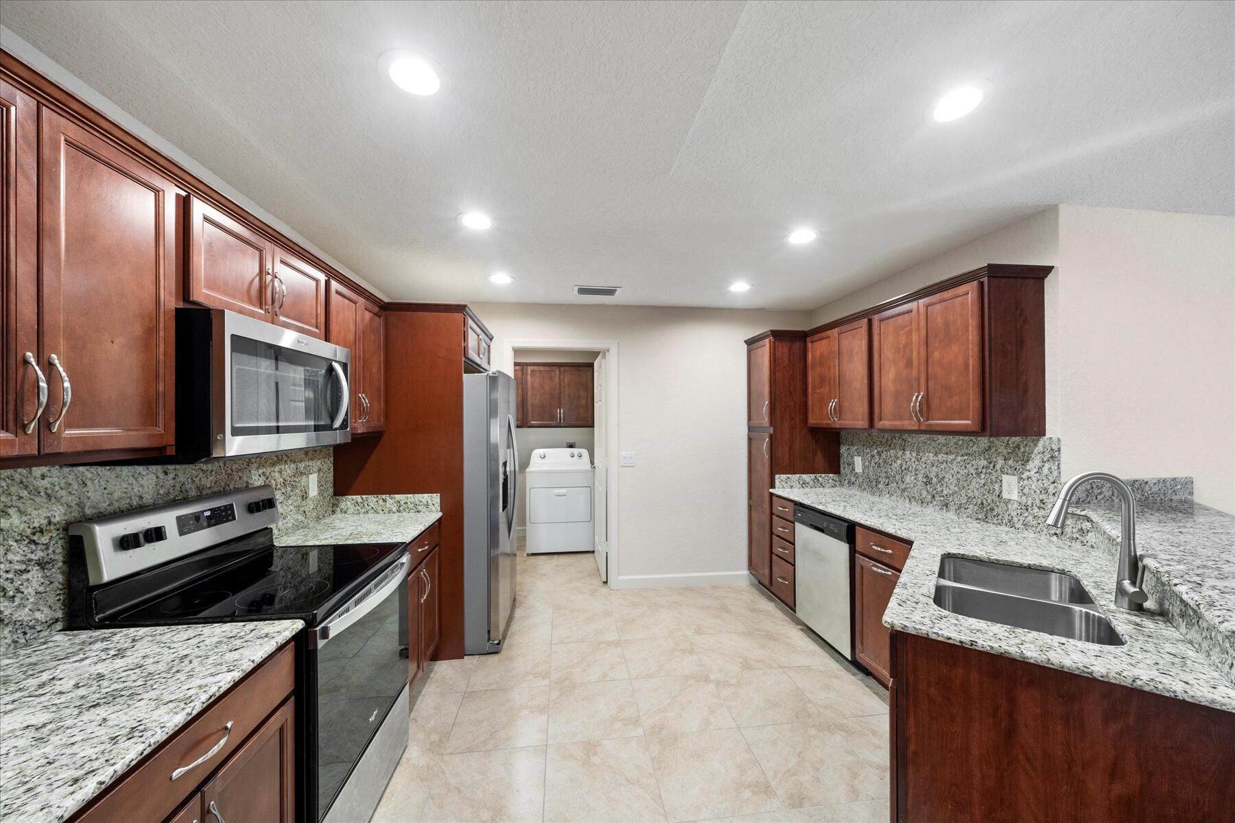 Spanish Lakes One - Residential