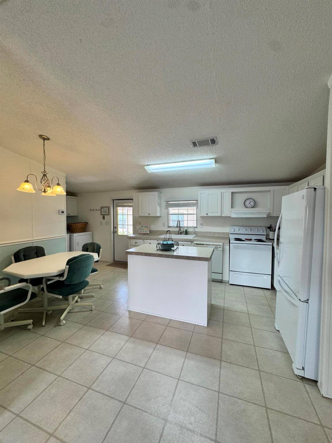 Spanish Lakes Country Club Village - Residential