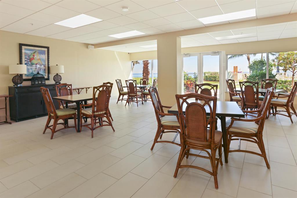 PENTHOUSE TOWERS CONDO - Residential