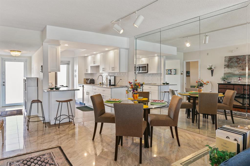 PENTHOUSE TOWERS CONDO - Residential