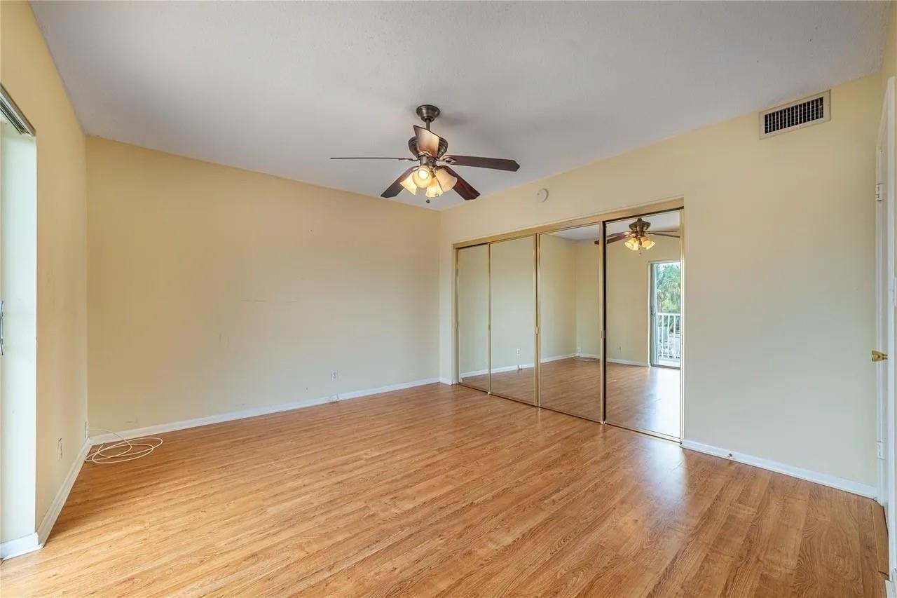 Colonial Manor West Apts - Residential Lease