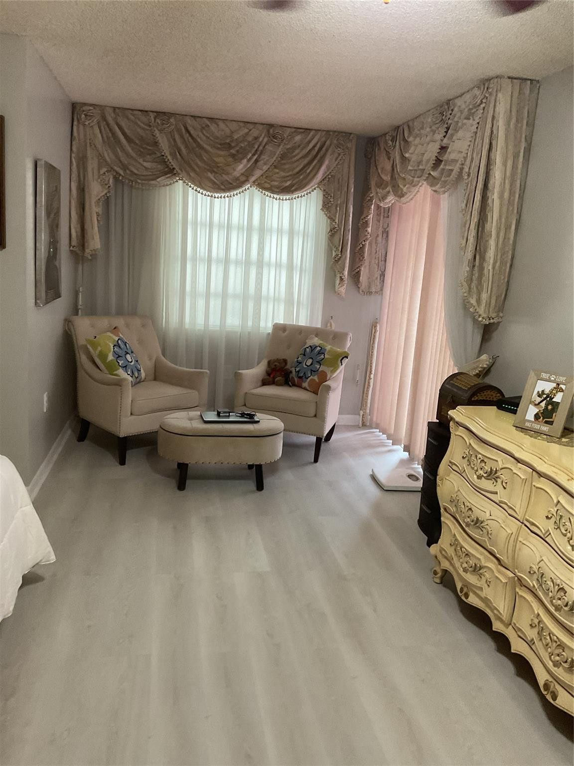 18th Hole at inverrary - Residential