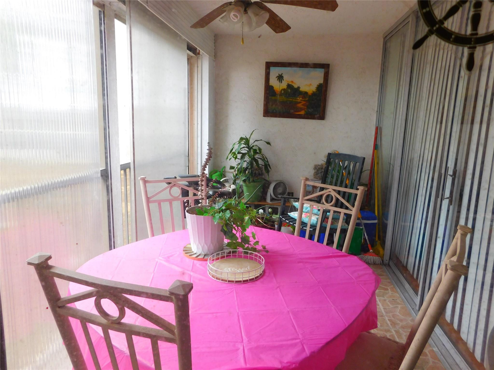 18th Hole at inverrary - Residential