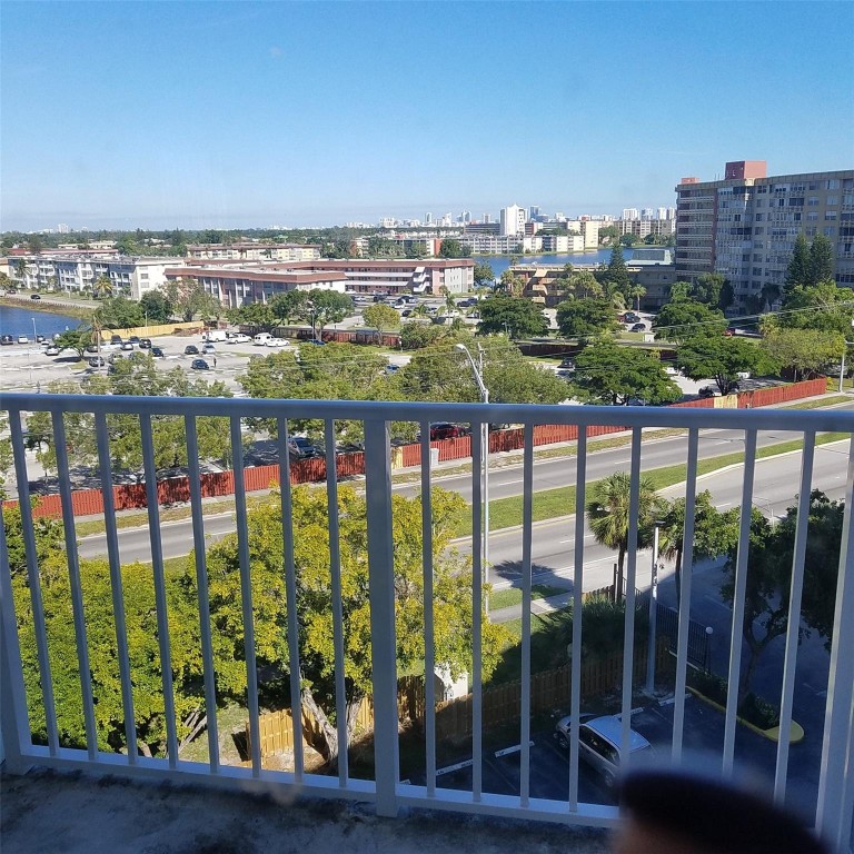 Wilshire Condo - Residential Lease