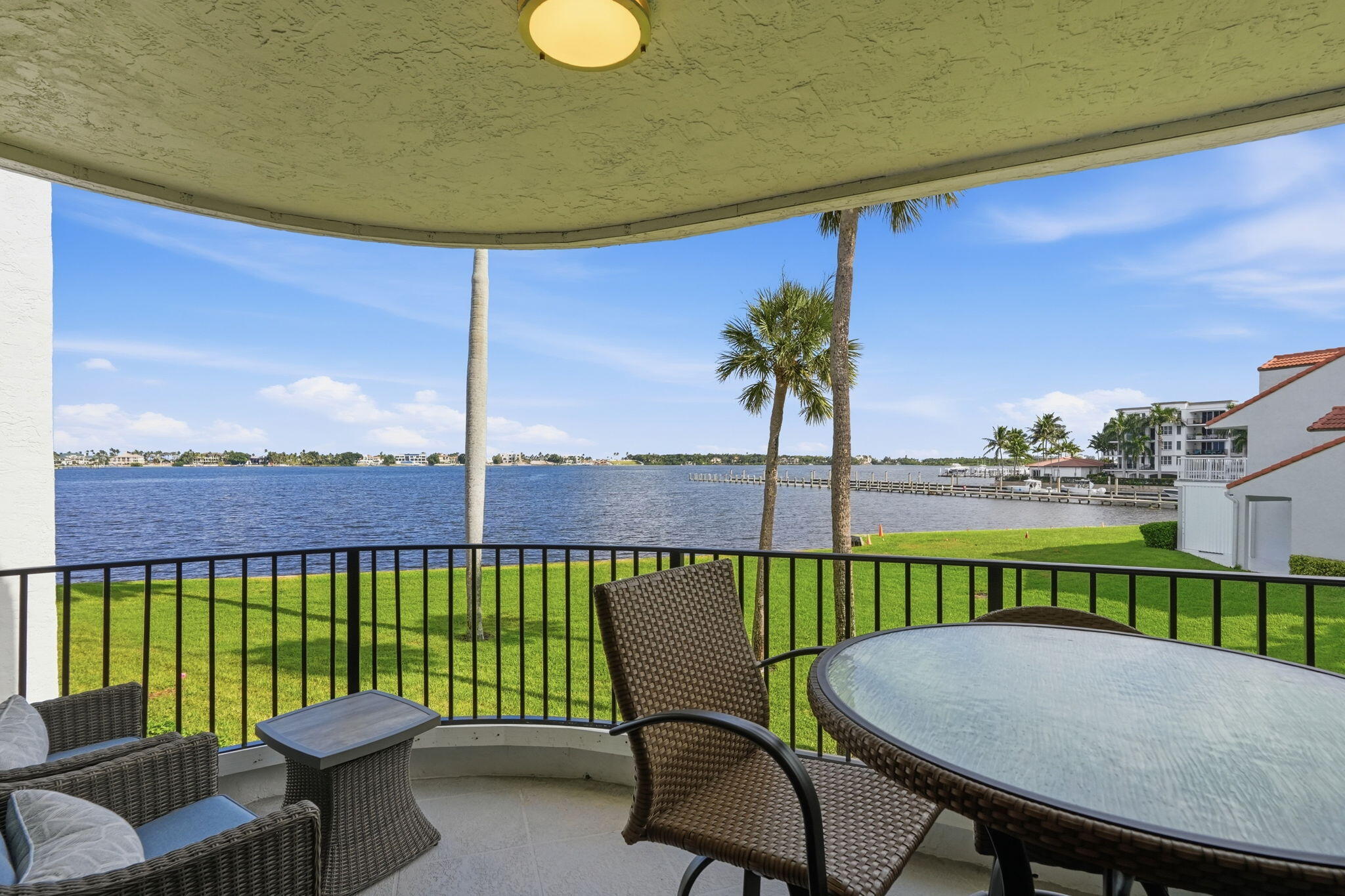 8200 Lakeshore Drive 2020