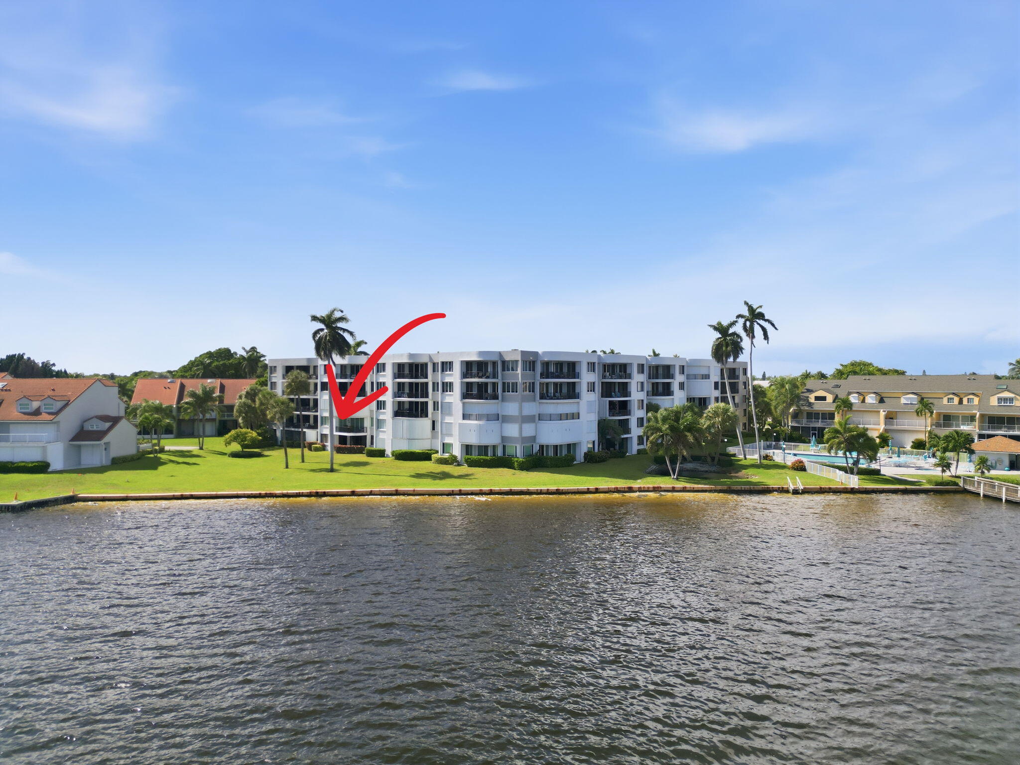 8200 Lakeshore Drive 2020
