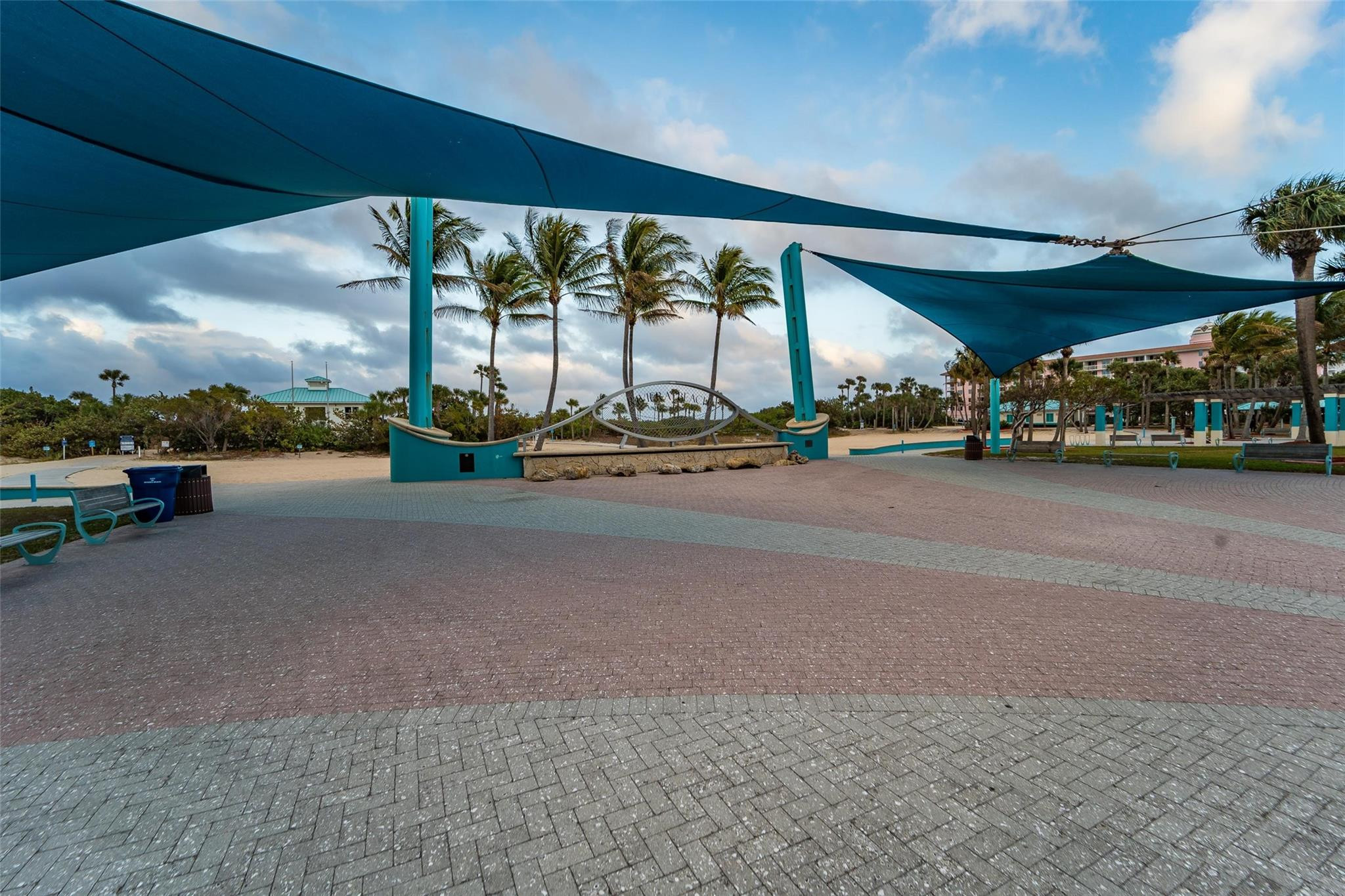 Park Manor 01 - Residential