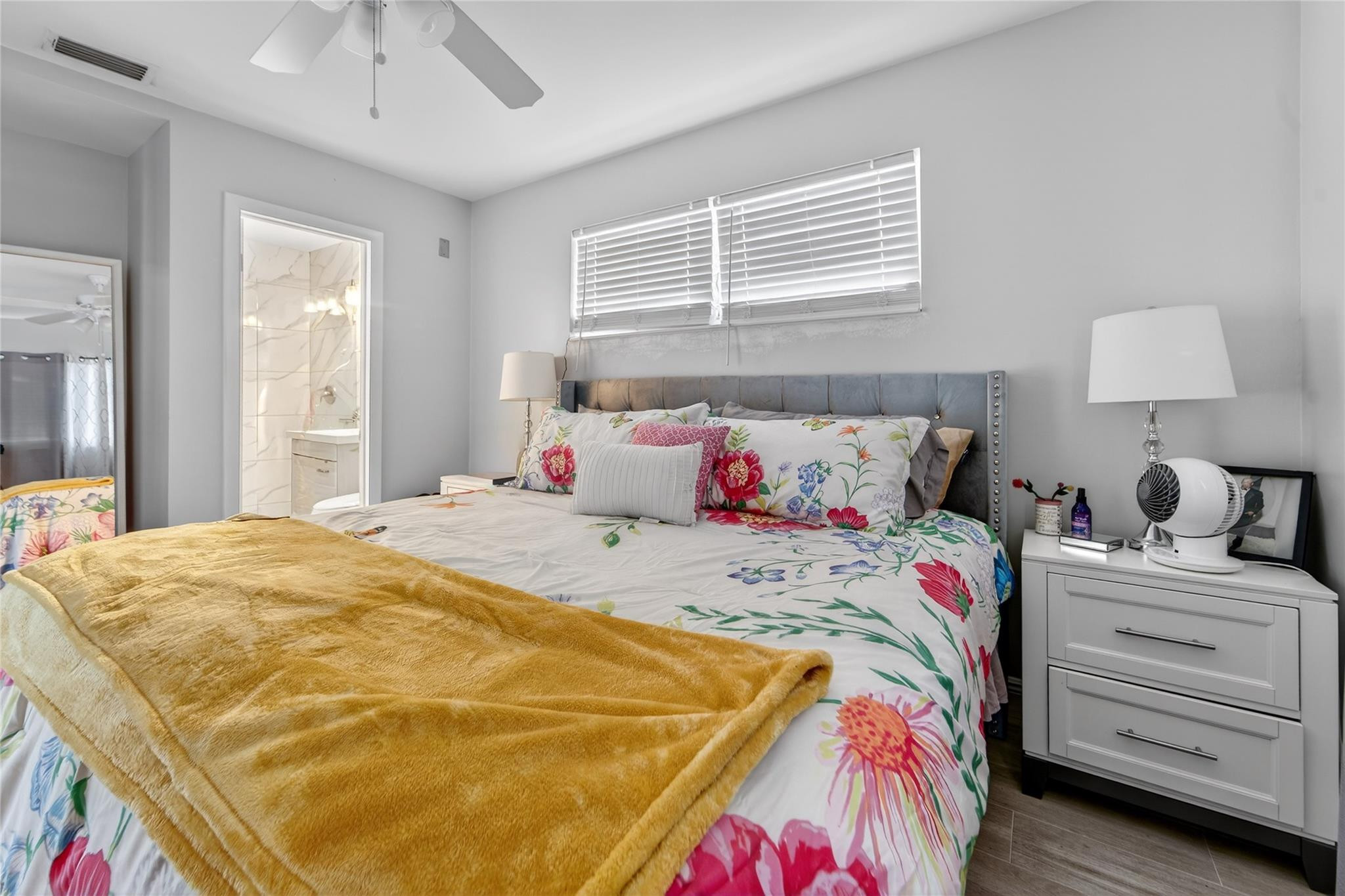 Park Manor 01 - Residential