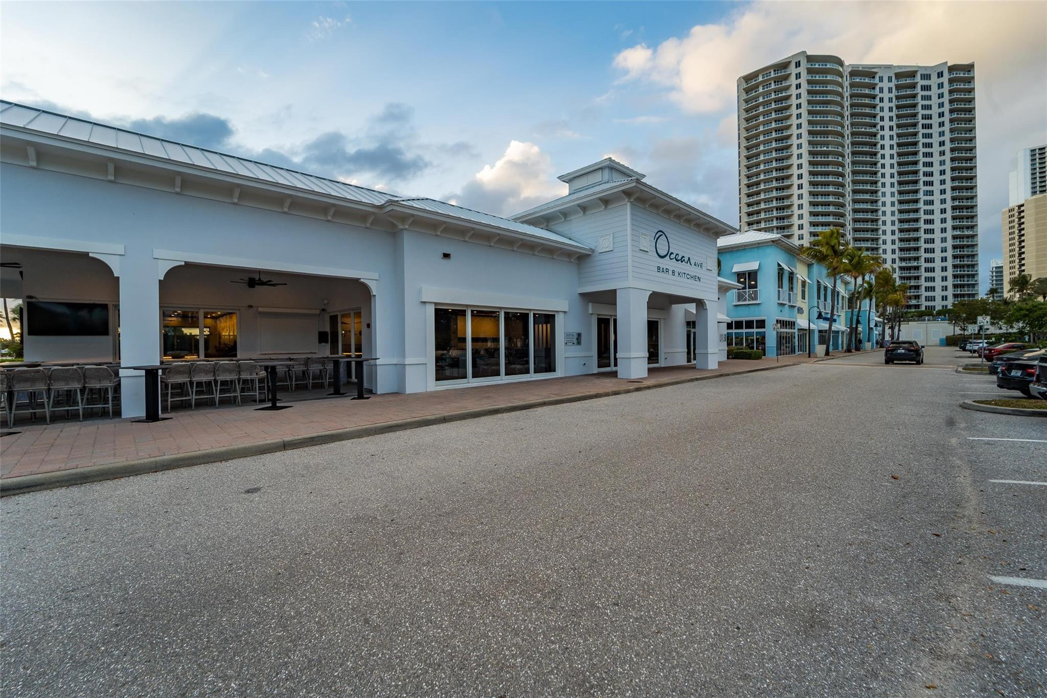 Park Manor 01 - Residential