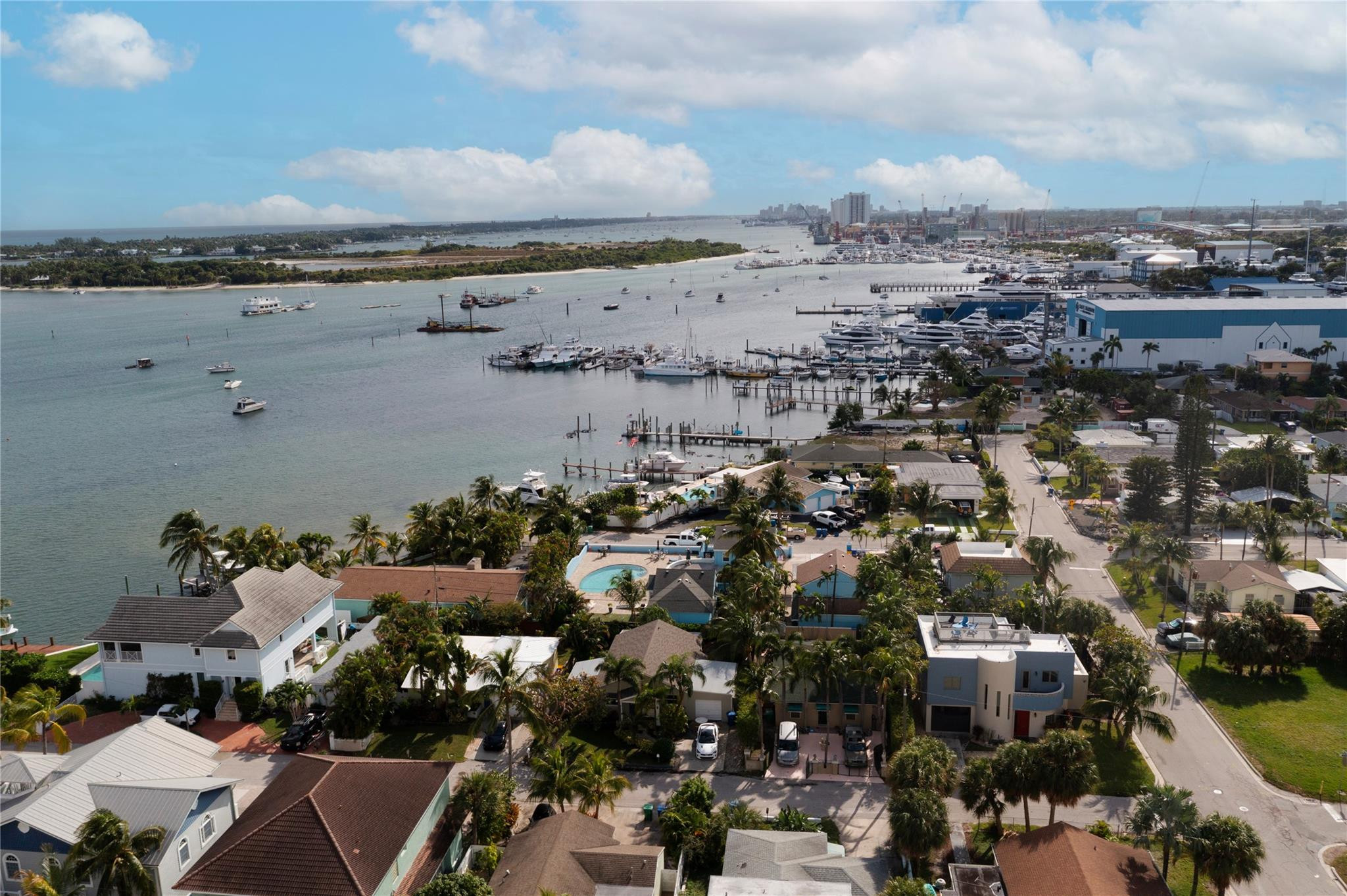 Park Manor 01 - Residential