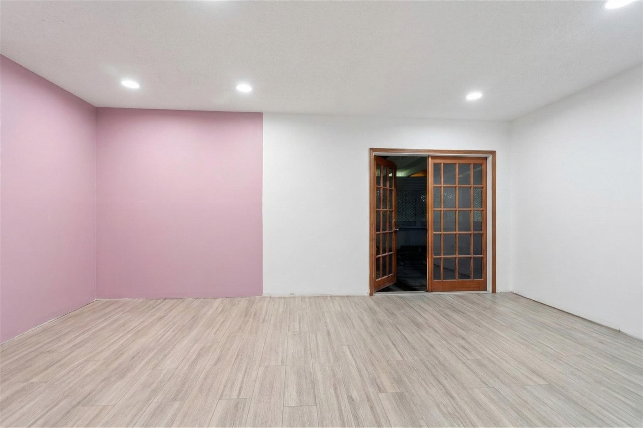 Park Manor 01 - Residential