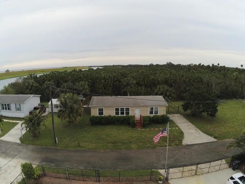 A home in Okeechobee