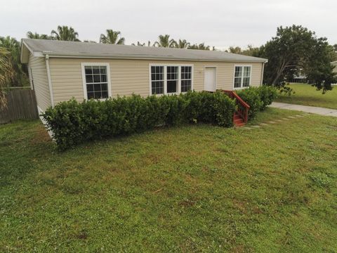 A home in Okeechobee