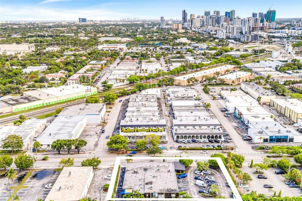 Photo of 815 NE 13th Street, Fort Lauderdale, FL 33304 (MLS # F10547944)