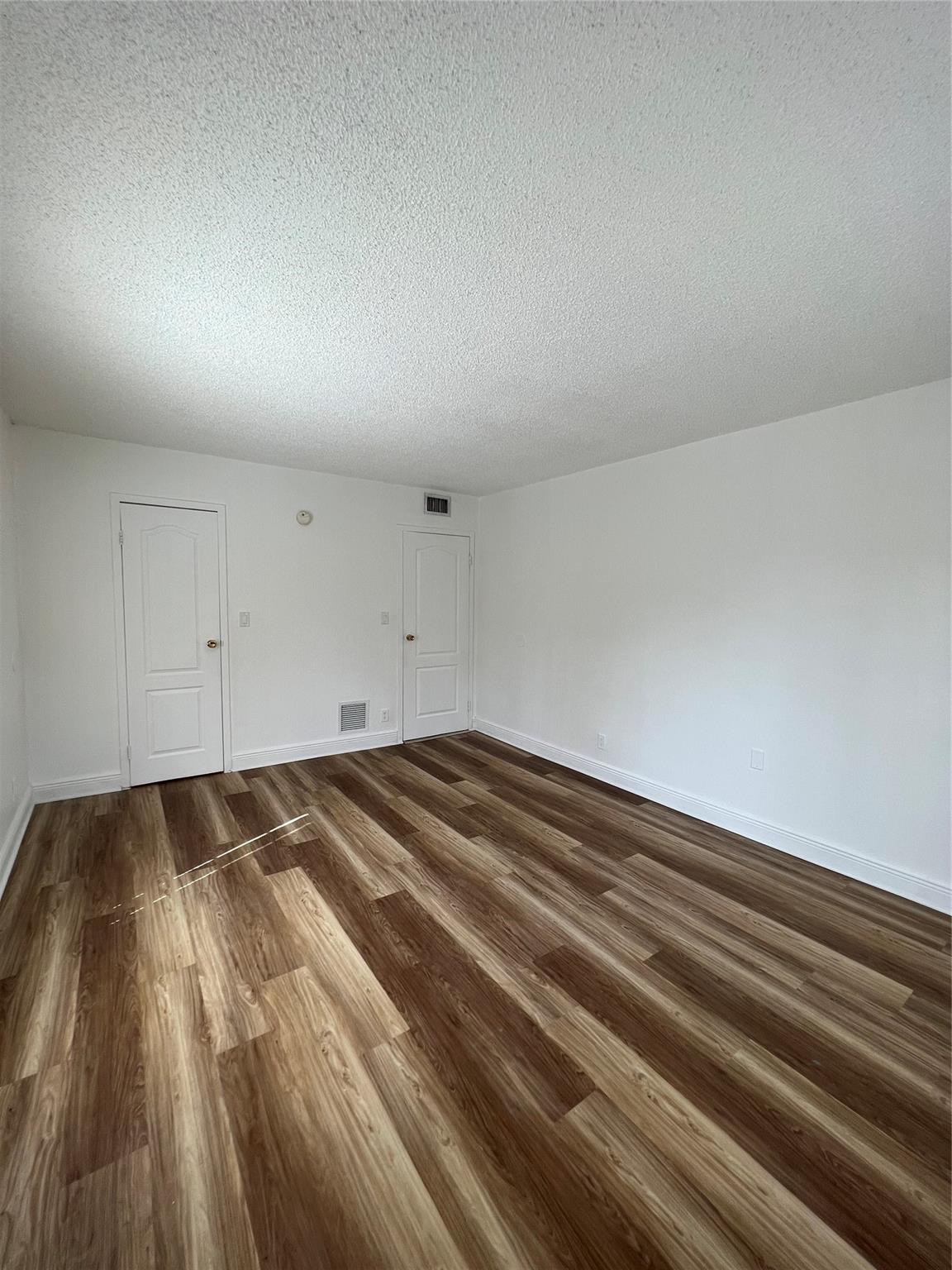 DORAL GARDENS II CONDO - Residential Lease