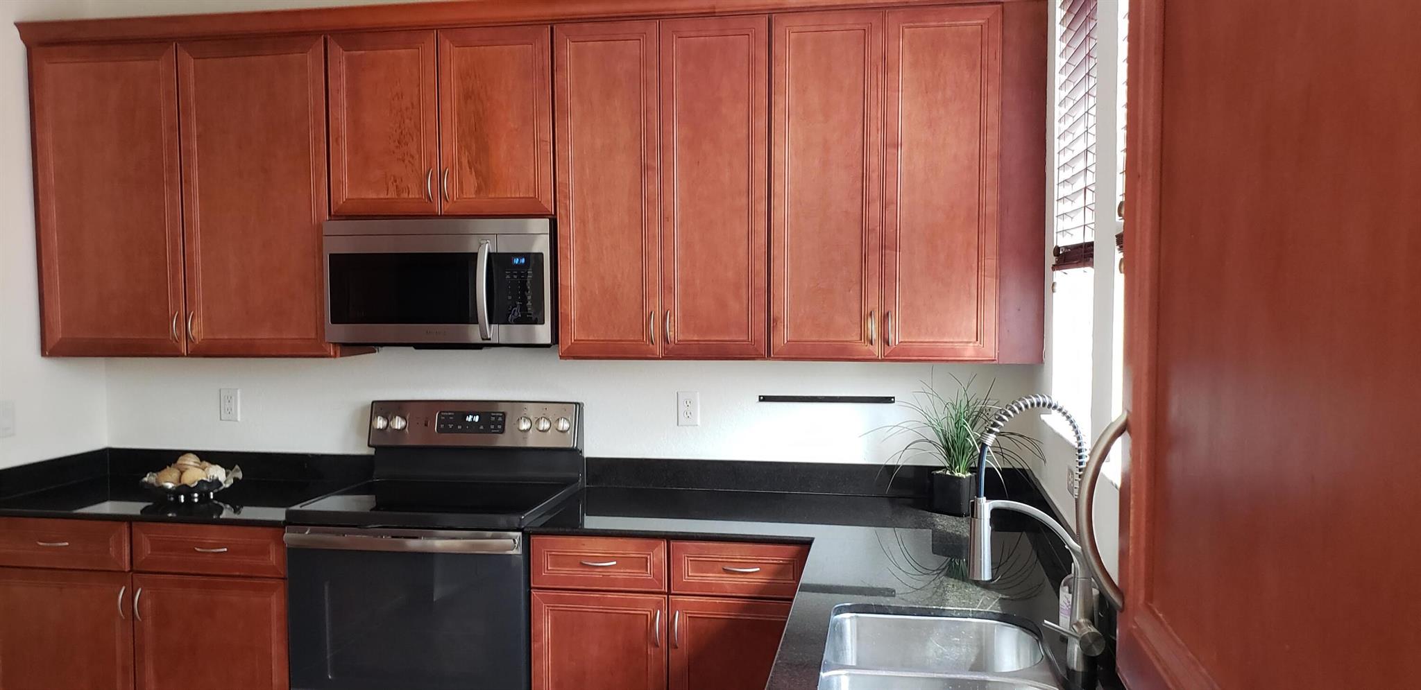 CITYSIDE CONDOMINIUM - Residential Lease