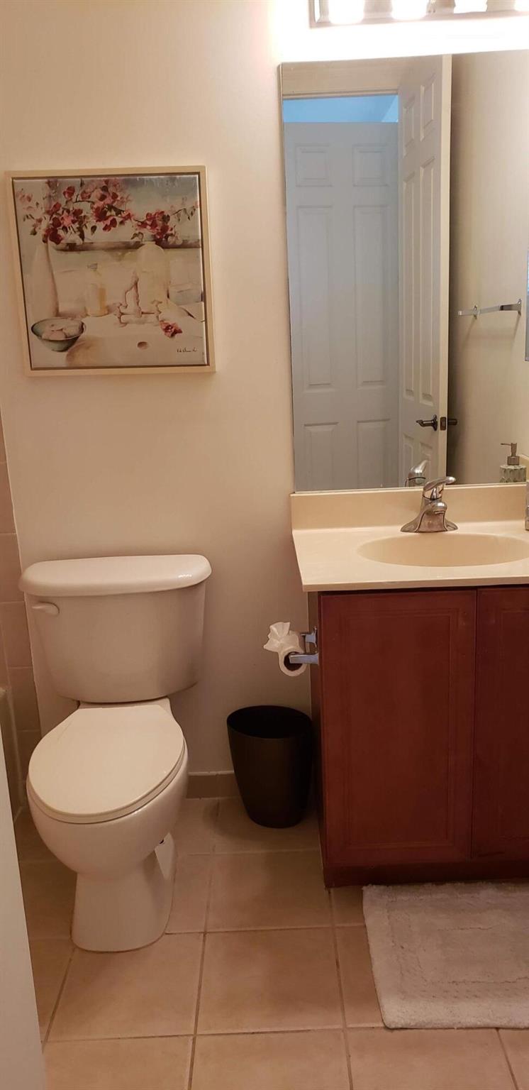 CITYSIDE CONDOMINIUM - Residential Lease